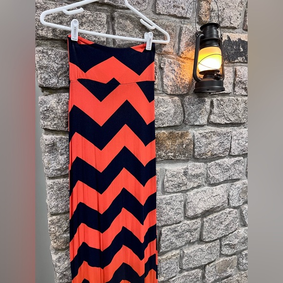 Rue21 Maxi Skirt - size XS - Coral/Navy Blue - Picture 4 of 5